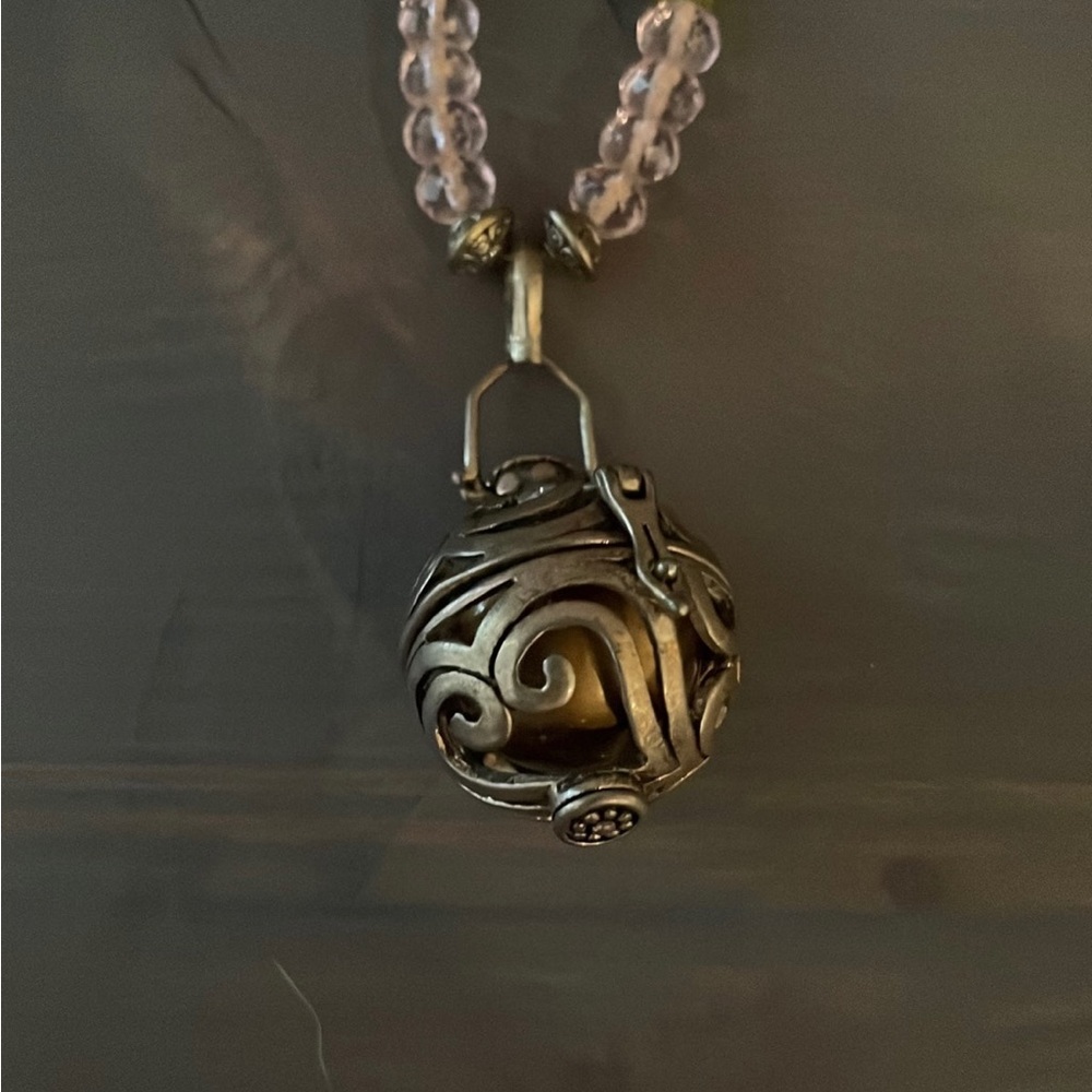 Necklace - Picture 2 of 8